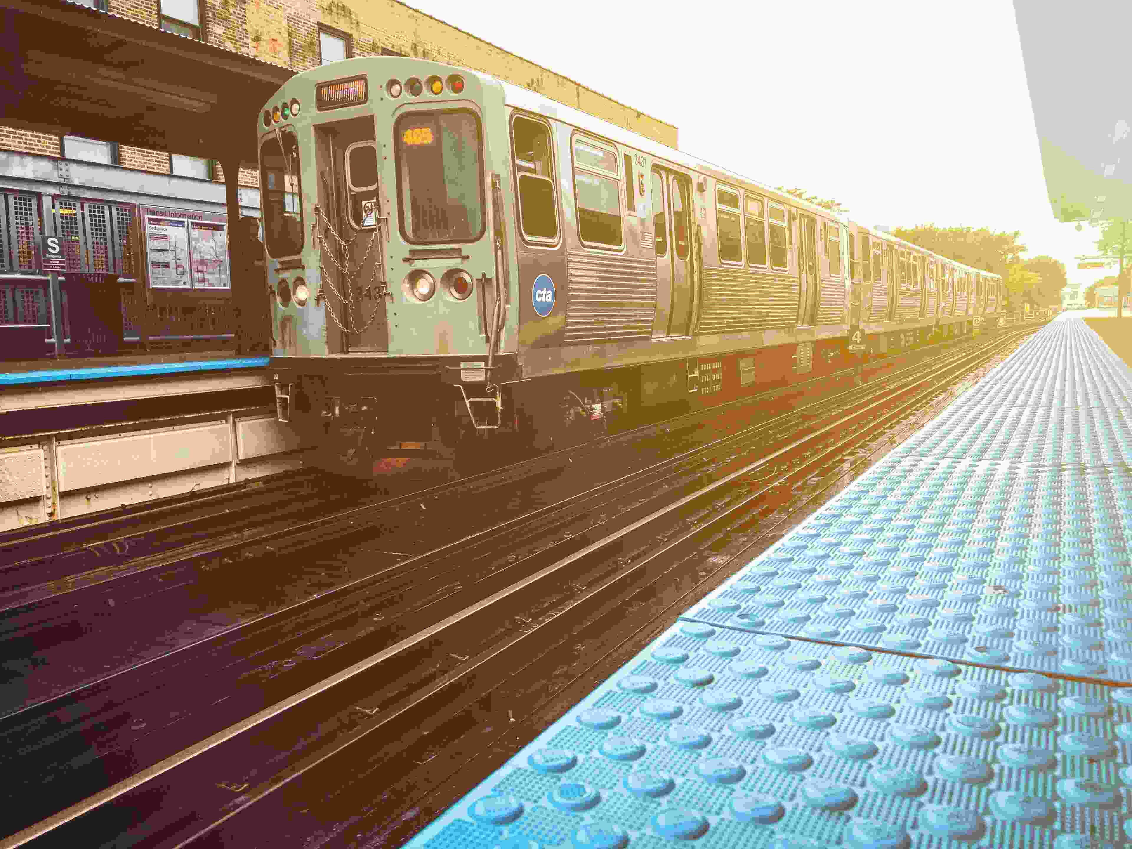 Il s'agit d'une plateforme web (pas application) de recrutement.jpeg