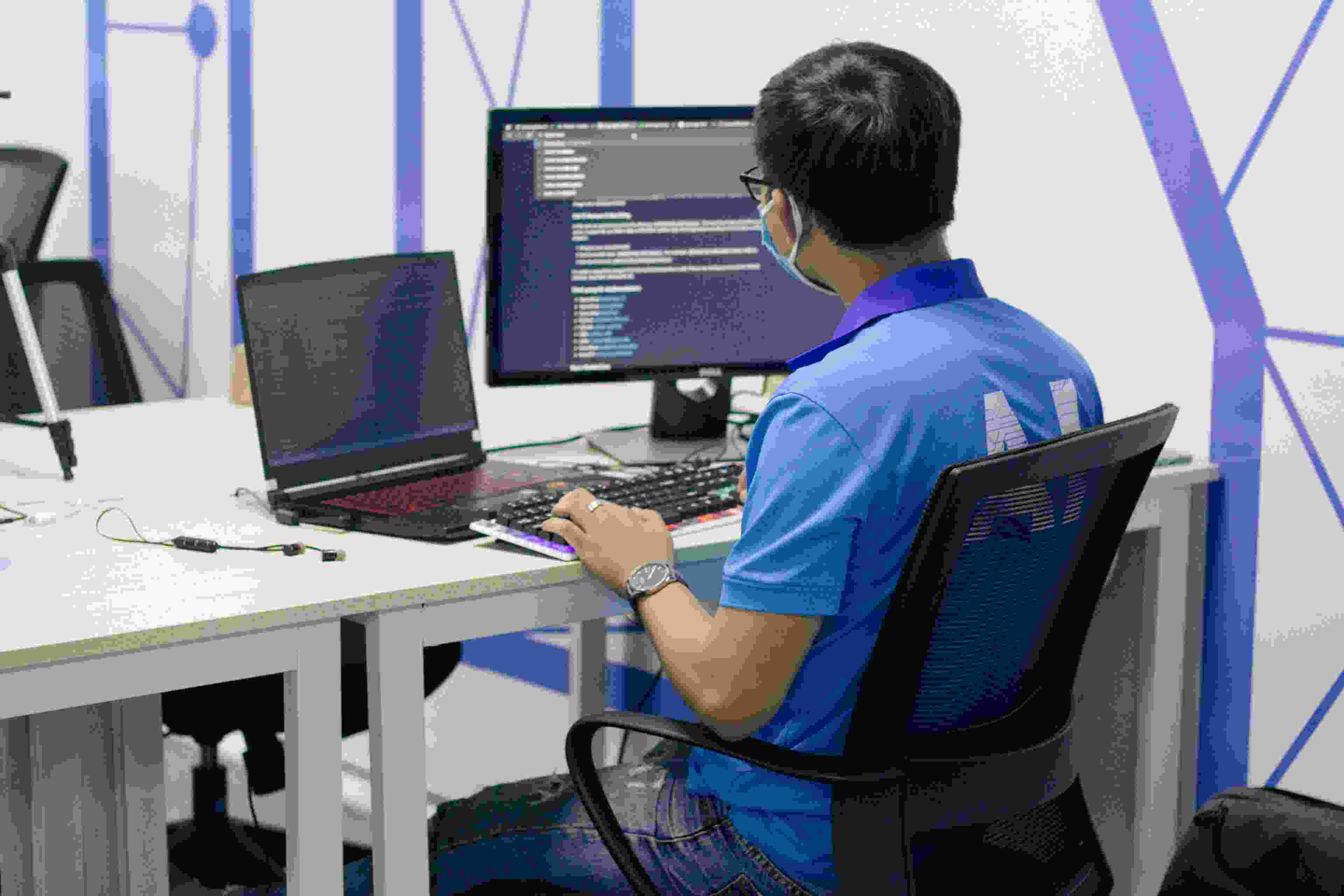 Recherche développeur XML.jpeg