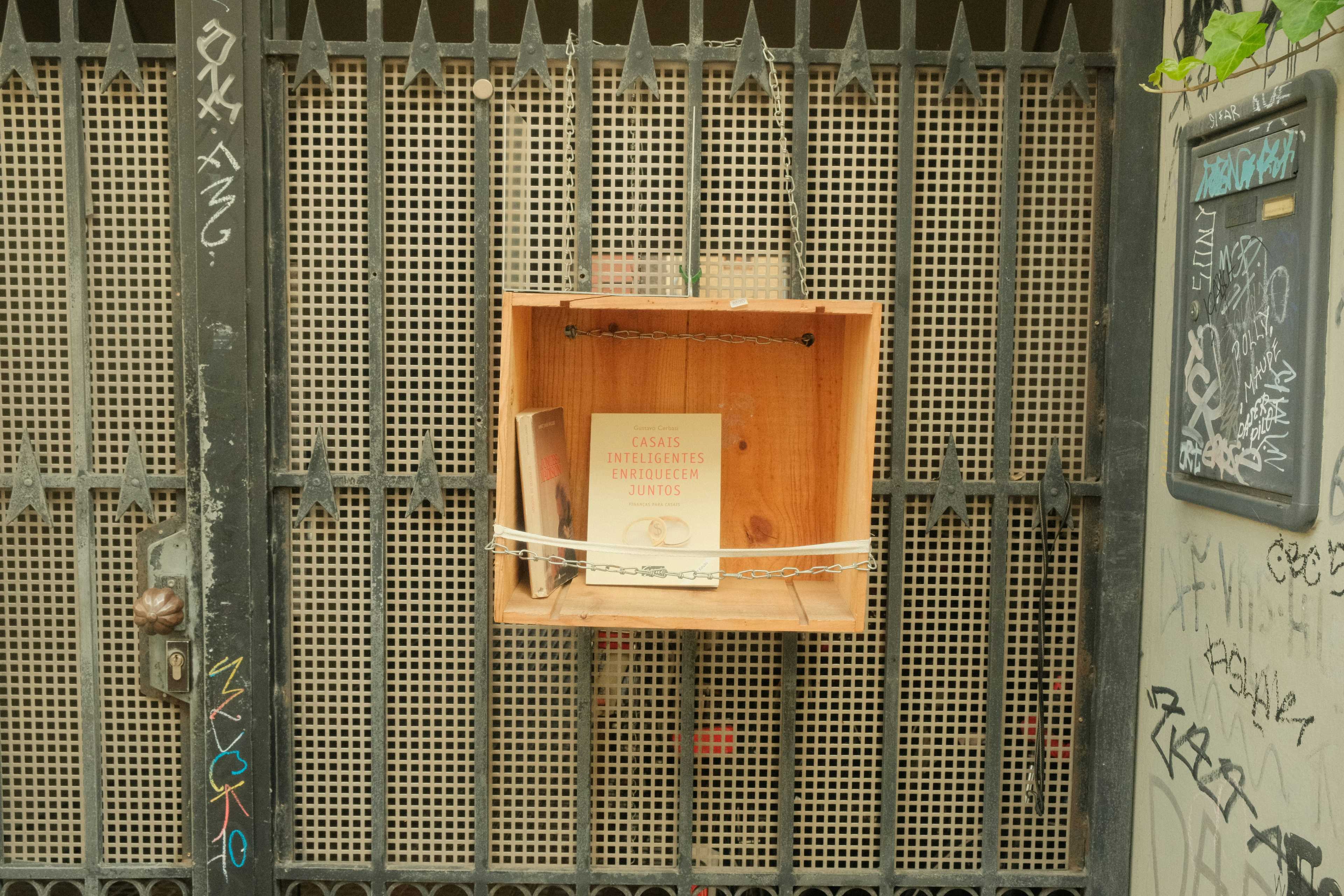 Image de couverture de l'article BookStack : Guide complet d'installation et d'optimisation sur serveur Debian avec Plesk