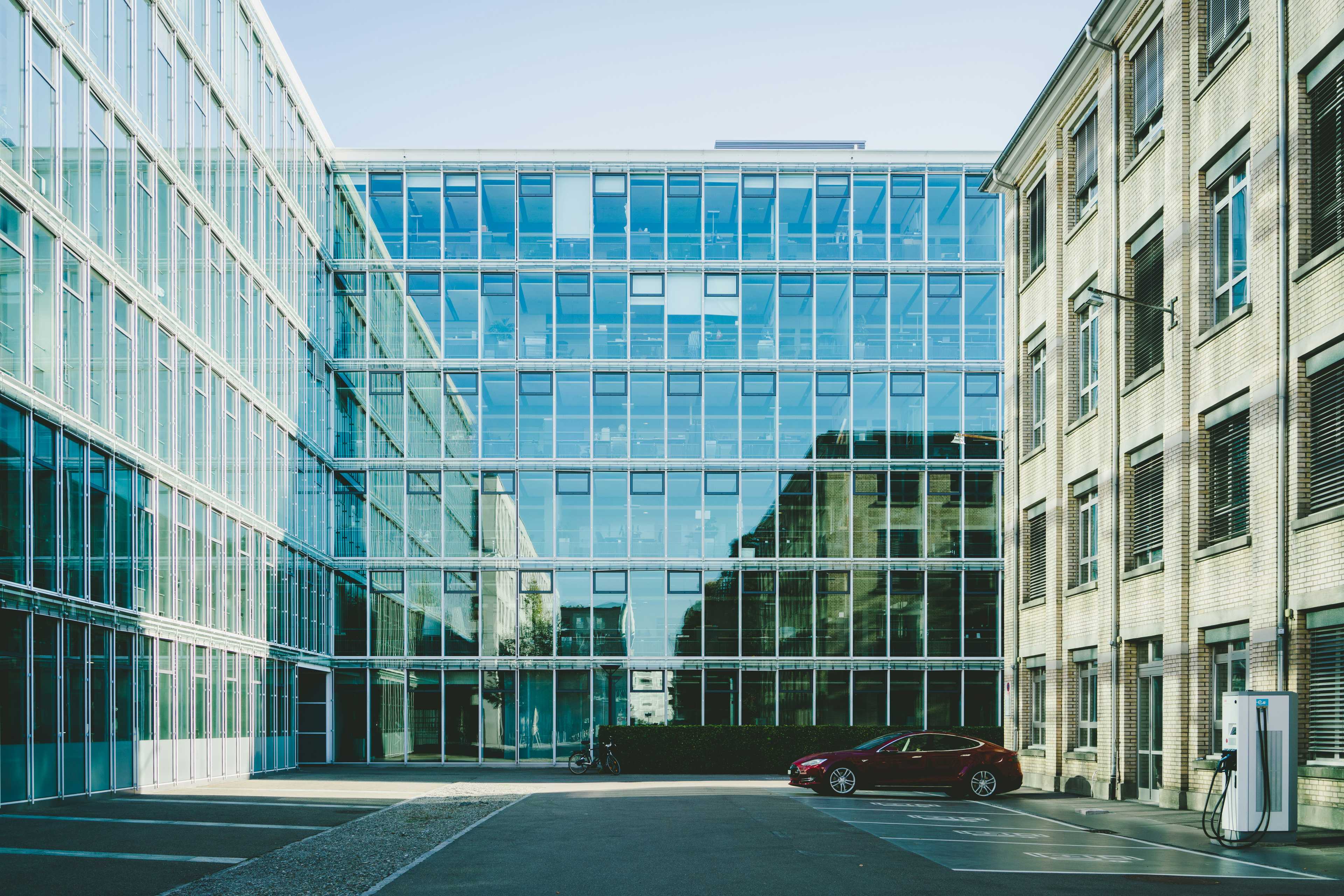 Je développe un SAAS assurance, je cherche un profil tech à Lyon.jpeg