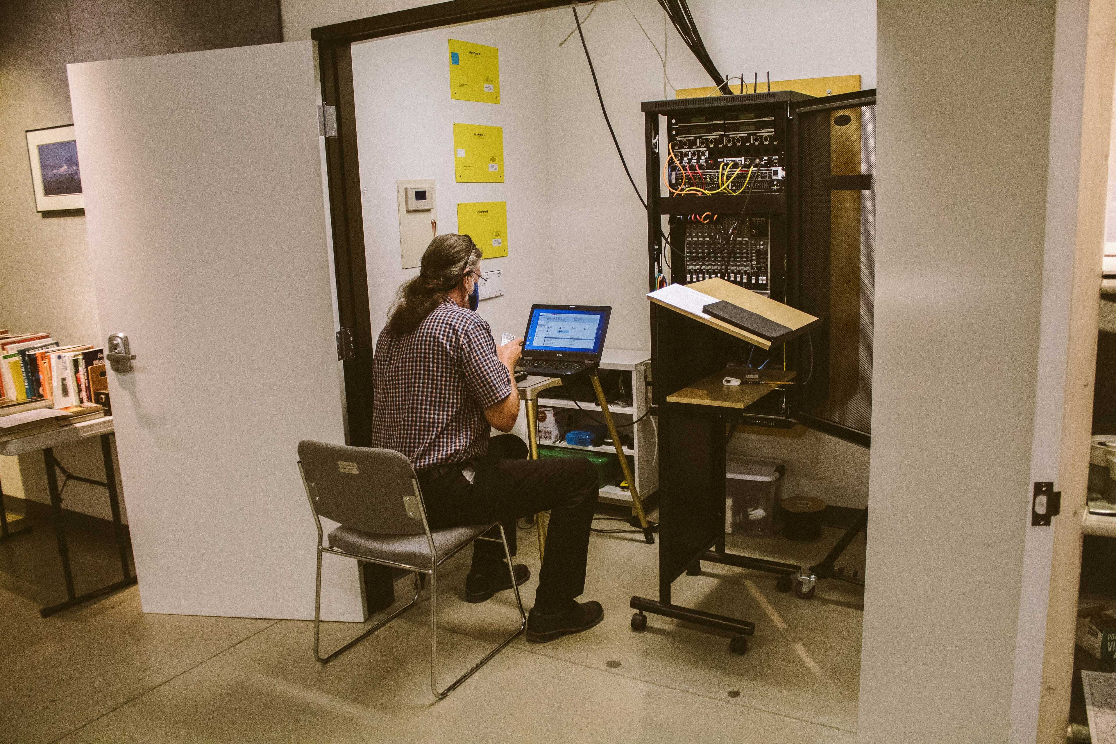 Image de couverture de l'article Automatisation commerciale : Comment l'IA conversationnelle révolutionne la prospection sur WhatsApp