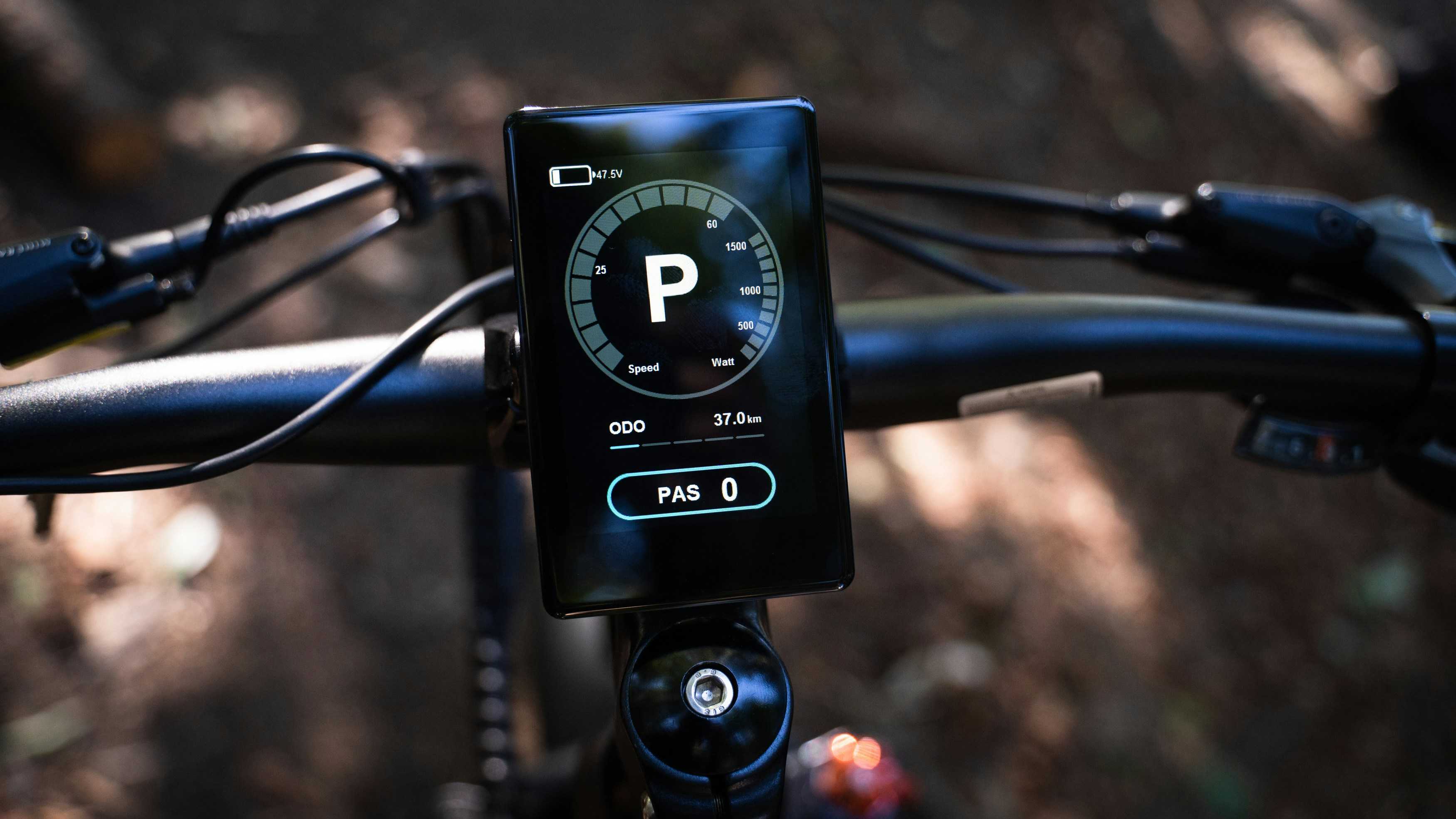 Image de couverture de l'article Republier une application mobile sur les stores : défis techniques et conformité aux exigences de Google Play