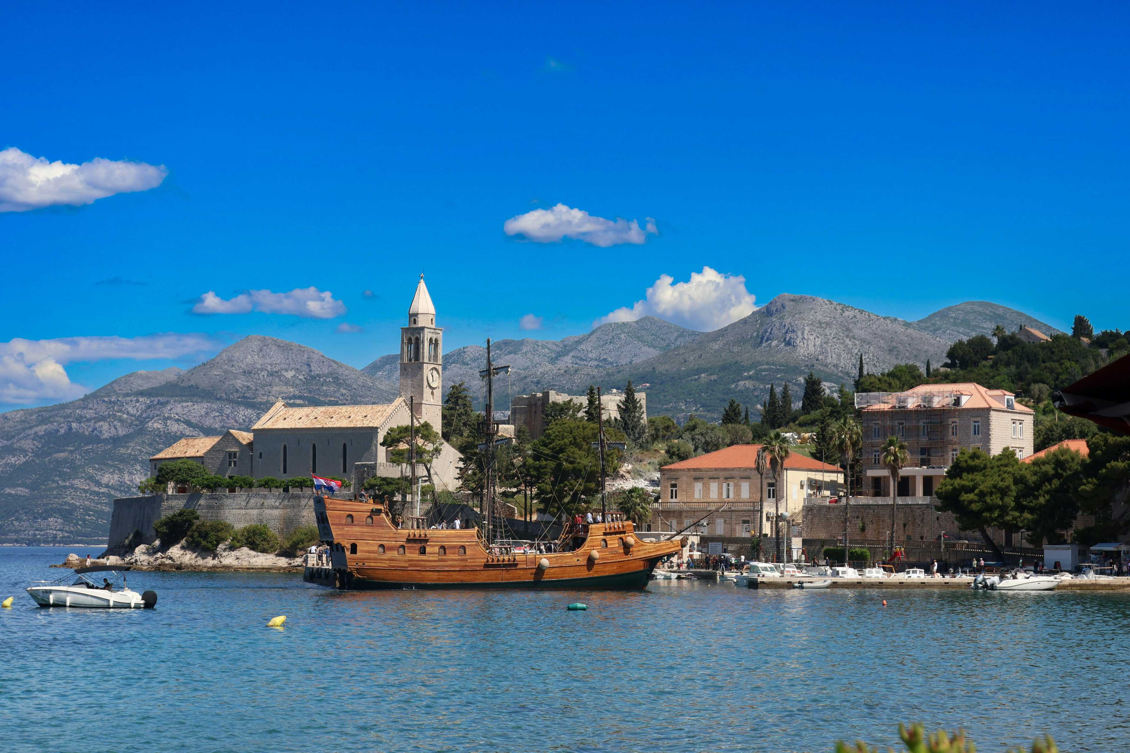 Image de couverture de l'article Comment choisir un webmaster professionnel pour votre site de services : au-delà des promesses