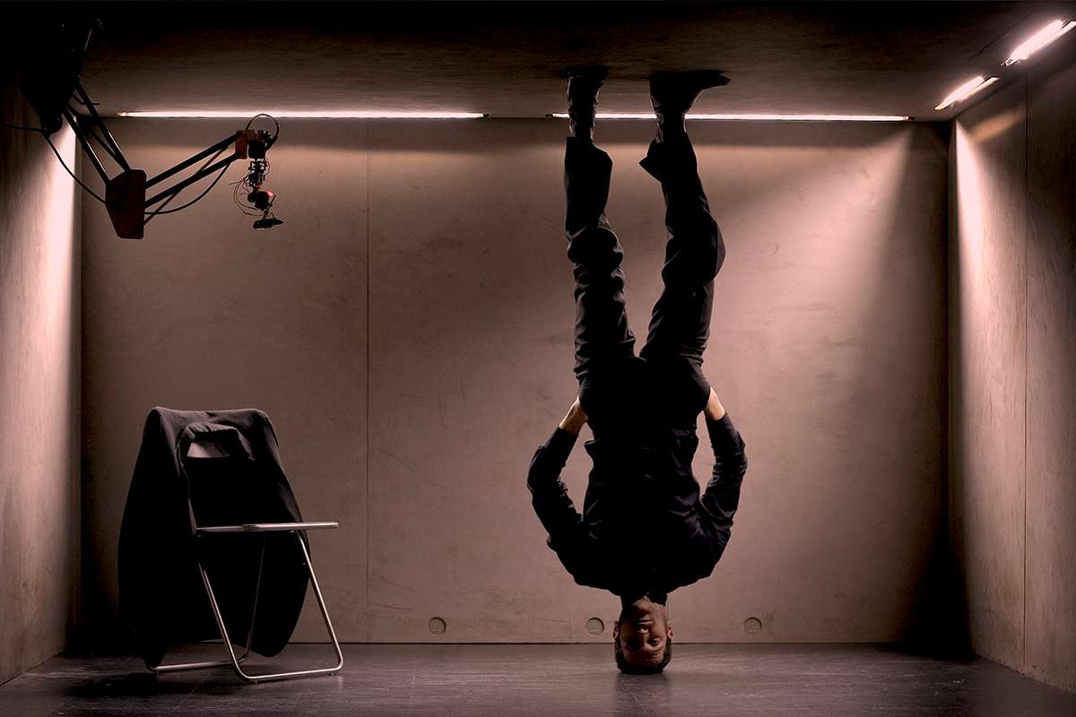 Photo of the show Press by Pierre Rigal