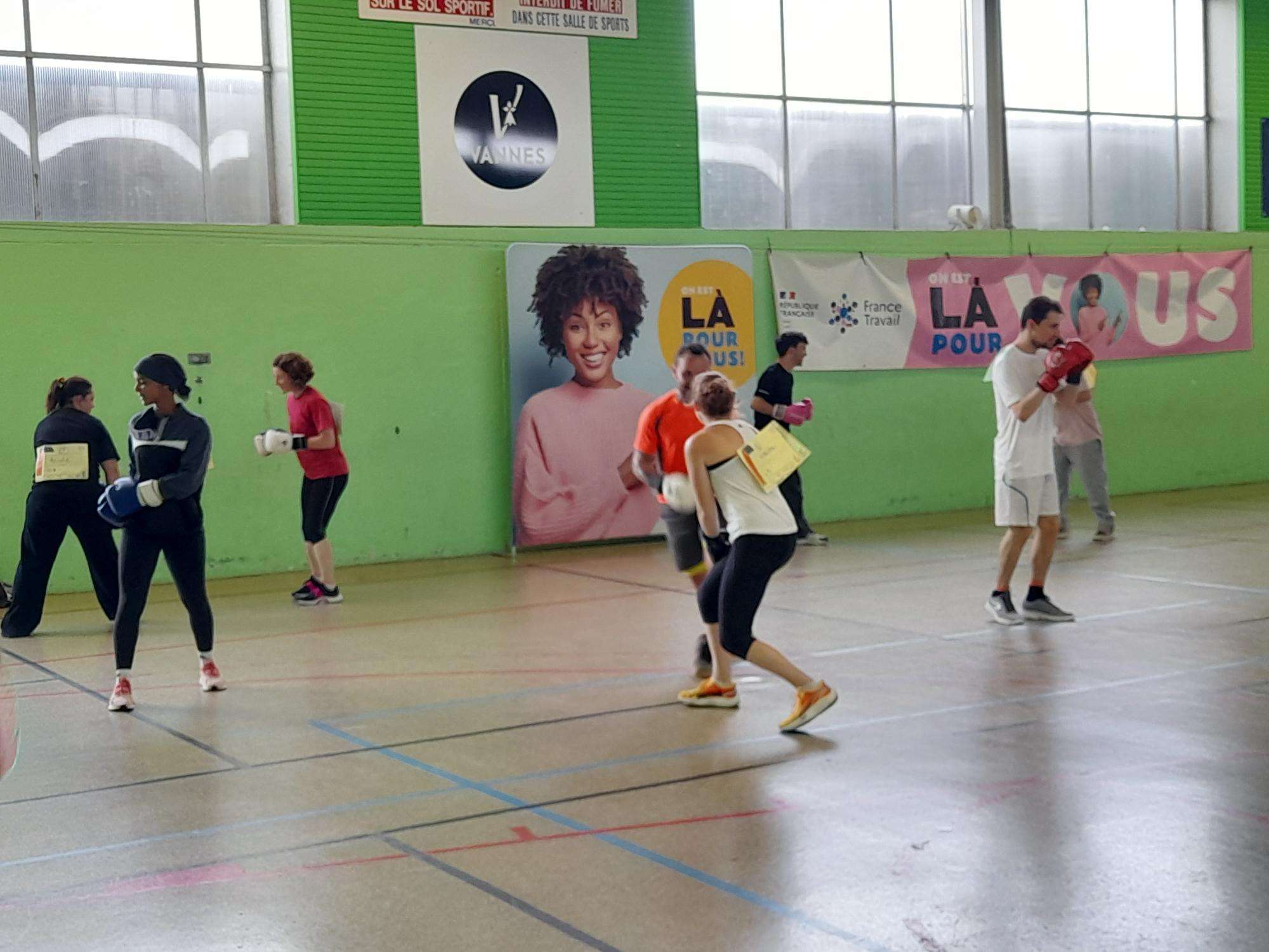 Photo 5 - 🥊✨ Du Stade Vers l'Emploi : Quand la Savate connecte les Talents et les Entreprises !