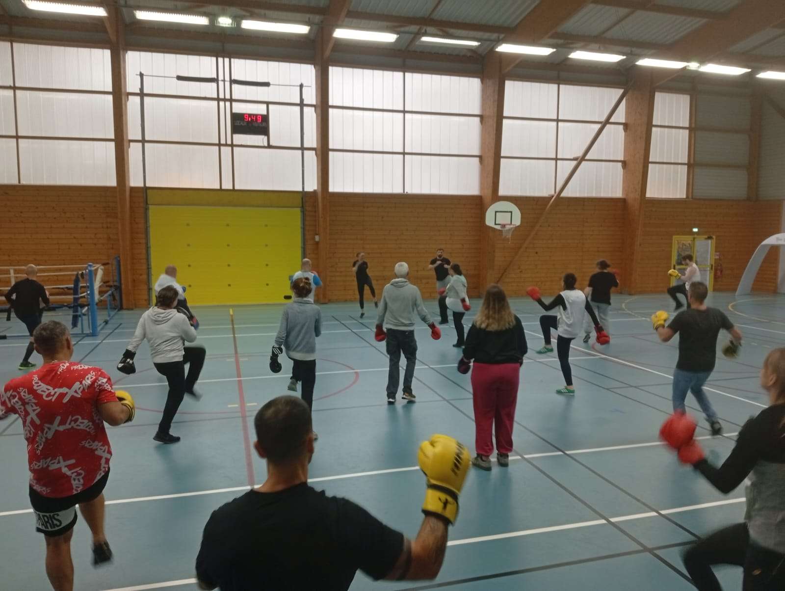 Photo 5 - 🥊✨ Du Stade Vers l'Emploi : Quand la Savate connecte les Talents et les Entreprises !