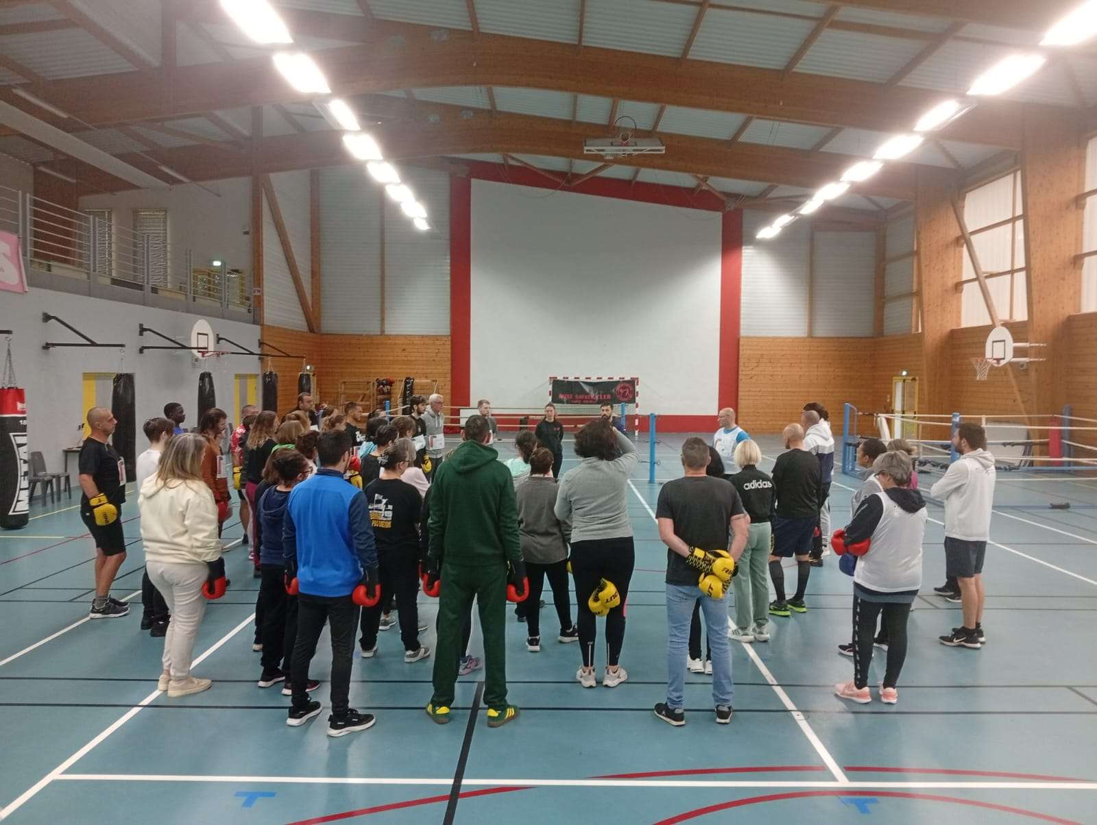 Illustration de l'article "🥊✨ Du Stade Vers l'Emploi : Quand la Savate connecte les Talents et les Entreprises !"